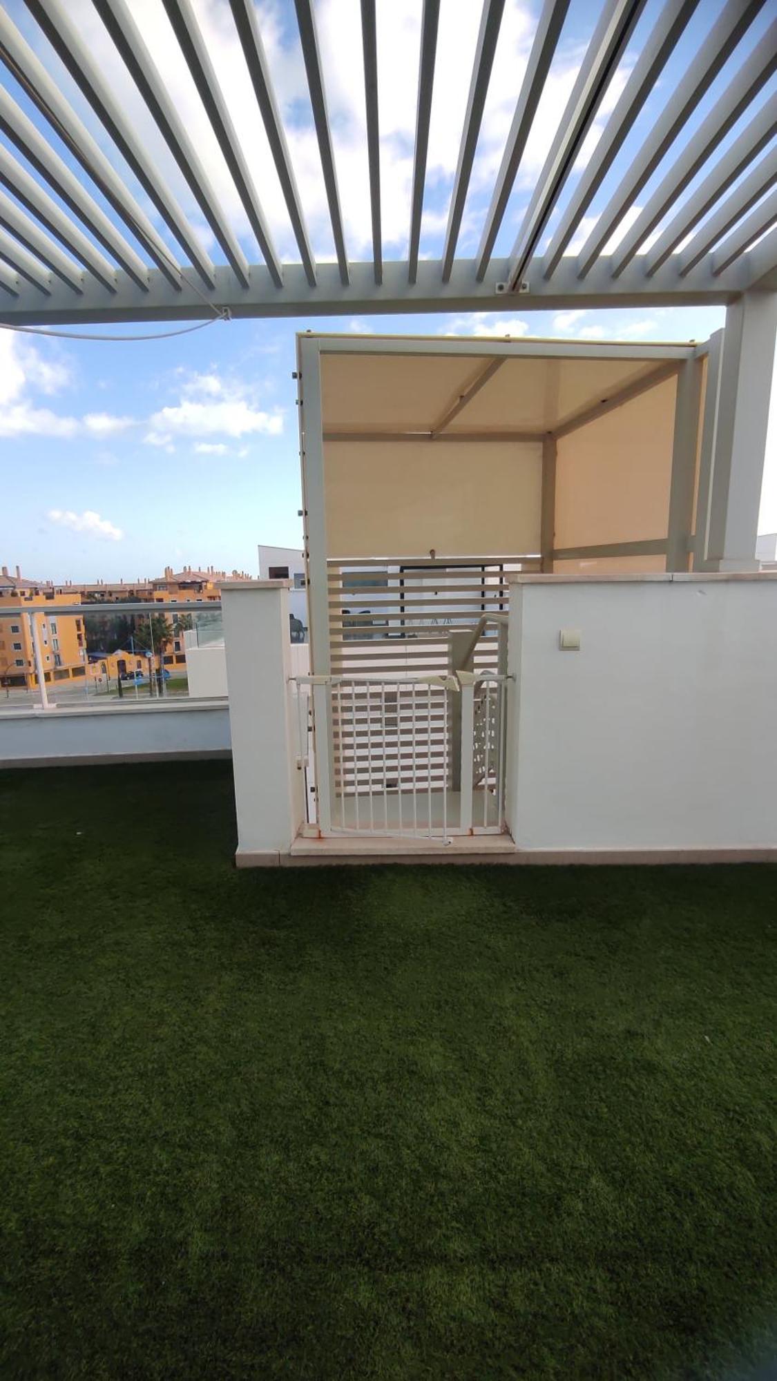 Deluxe 3 Bedroom By Aqua Apartments, Apartament